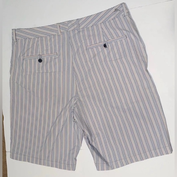 Tommy Bahama Shorts Men's Striped Nylon Size 38 Stretch Hawaiian Outdoor Active - Picture 2 of 9